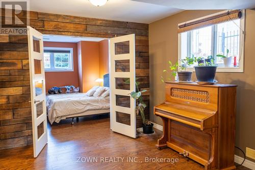 1433 Girard Drive, Lakeshore, ON - Indoor Photo Showing Bedroom