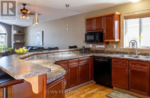 1433 Girard Drive, Lakeshore, ON - Indoor Photo Showing Kitchen With Double Sink