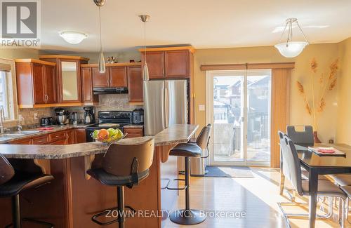 1433 Girard Drive, Lakeshore, ON - Indoor Photo Showing Kitchen