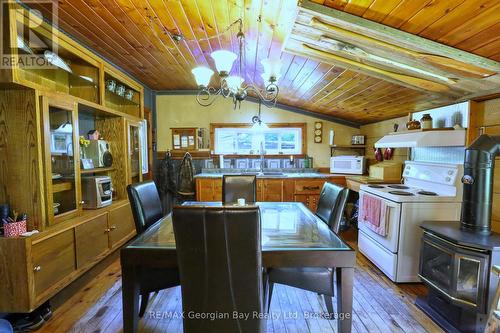 1445 Cedar Point Road, Tiny, ON - Indoor Photo Showing Dining Room