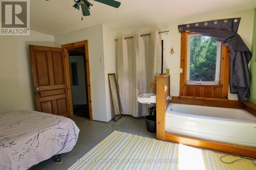 1445 Cedar Point Road, Tiny, ON - Indoor Photo Showing Bedroom