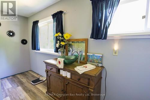 1445 Cedar Point Road, Tiny, ON - Indoor