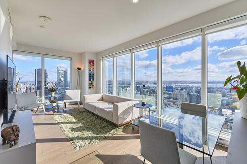 4502-1188 Rue St-Antoine O.  Montréal (Ville-Marie), QC H3C 1B4