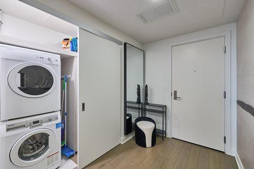 Hall d'entrée/Vestibule - 4502-1188 Rue St-Antoine O., Montréal (Ville-Marie), QC - Indoor Photo Showing Laundry Room
