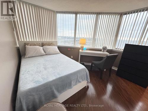 622 - 11753 Sheppard Avenue E, Toronto, ON - Indoor Photo Showing Bedroom