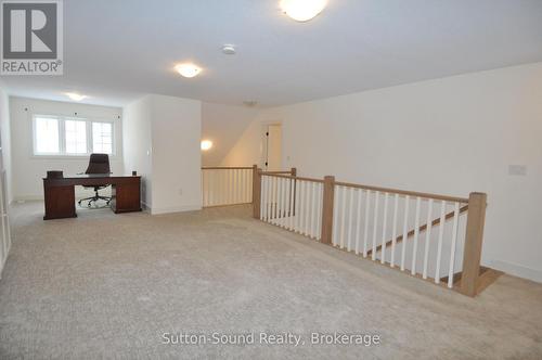 Library/Family room - 306 Sandpiper Lane, Georgian Bluffs, ON - Indoor Photo Showing Other Room