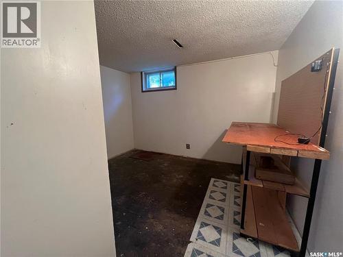 375 7Th Avenue Nw, Swift Current, SK - Indoor Photo Showing Other Room