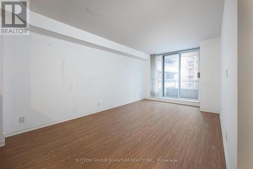 302 - 245 Davisville Avenue, Toronto, ON - Indoor Photo Showing Other Room