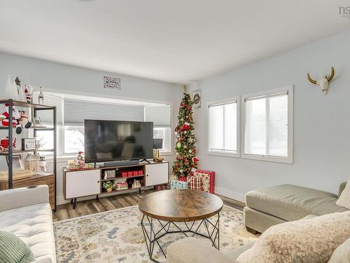 1126 Highway 2, Lantz, NS 