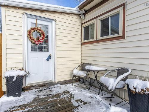 1126 Highway 2, Lantz, NS 