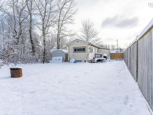 1126 Highway 2, Lantz, NS 