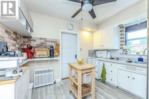 50 Cuffley Crescent N, Toronto, ON - Indoor Photo Showing Kitchen