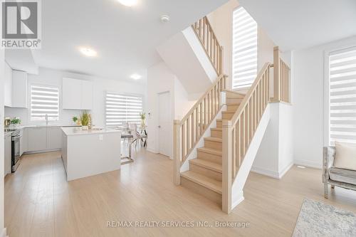 1 Taylor Court, Caledon, ON - Indoor Photo Showing Kitchen
