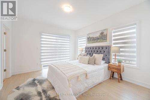 1 Taylor Court, Caledon, ON - Indoor Photo Showing Bedroom