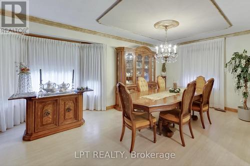 6 Fenton Way, Brampton, ON - Indoor Photo Showing Dining Room