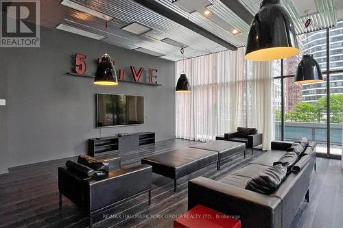 904 - 5 St. Joseph Street, Toronto, ON - Indoor