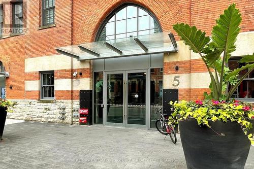 904 - 5 St. Joseph Street, Toronto, ON - Outdoor With Exterior