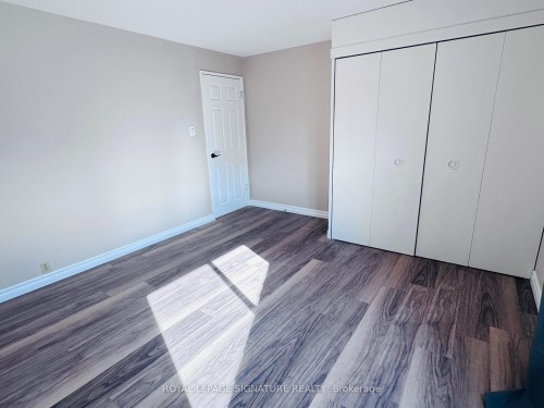 Main-55 Munson Crescent, Toronto, ON - Indoor Photo Showing Other Room