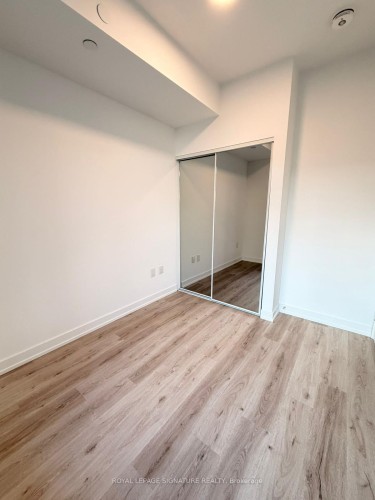 1510-395 Square One Drive, Mississauga, ON - Indoor Photo Showing Other Room