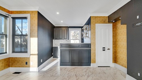 140 Trafalgar Road, Oakville, ON 