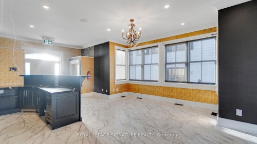 140 Trafalgar Road, Oakville, ON 