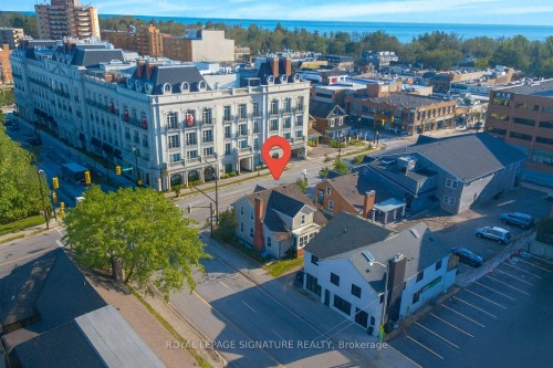 140 Trafalgar Road, Oakville, ON 