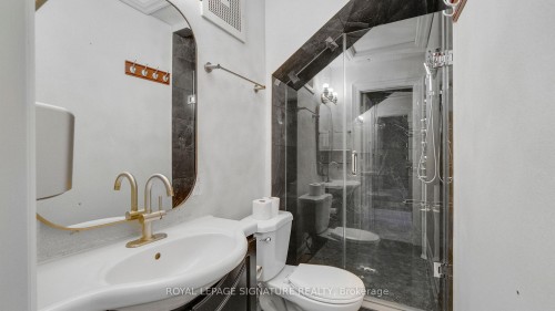 140 Trafalgar Road, Oakville, ON 