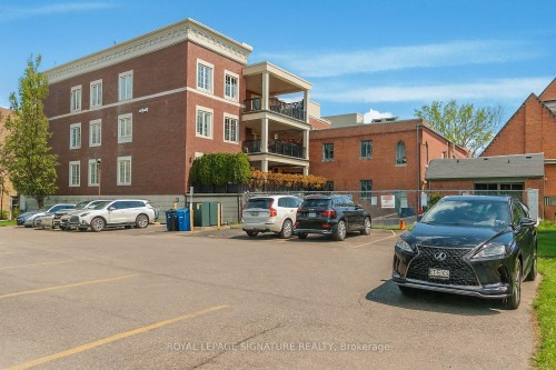 140 Trafalgar Road, Oakville, ON 