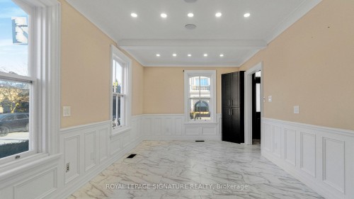 140 Trafalgar Road, Oakville, ON 