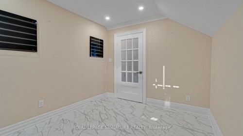 140 Trafalgar Road, Oakville, ON 