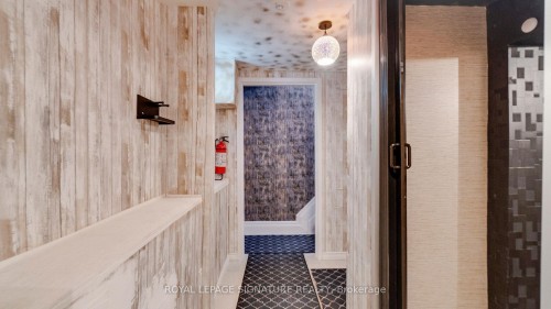 140 Trafalgar Road, Oakville, ON 