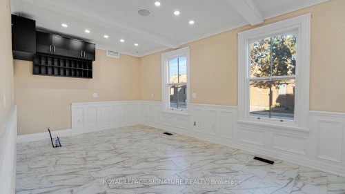 140 Trafalgar Road, Oakville, ON 