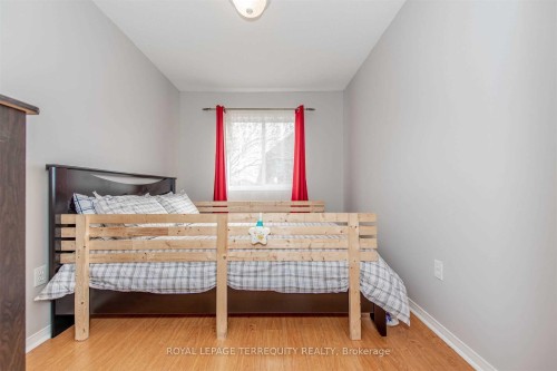 59-1480 Britannia Road W, Mississauga, ON - Indoor Photo Showing Bedroom