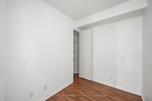 2213-10 Yonge Street, Toronto, ON - Indoor Photo Showing Other Room