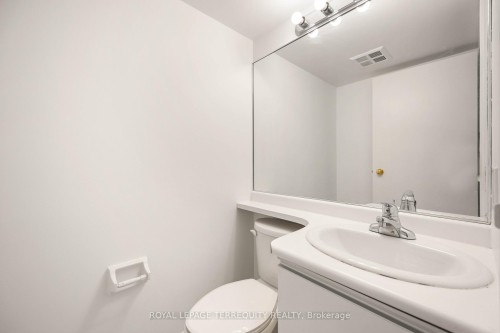 2213-10 Yonge Street, Toronto, ON - Indoor Photo Showing Bathroom