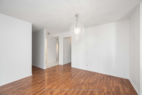 2213-10 Yonge Street, Toronto, ON - Indoor Photo Showing Other Room