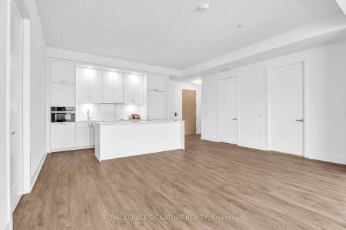 516-399 Royal Orchard Boulevard, Markham, ON - Indoor Photo Showing Kitchen