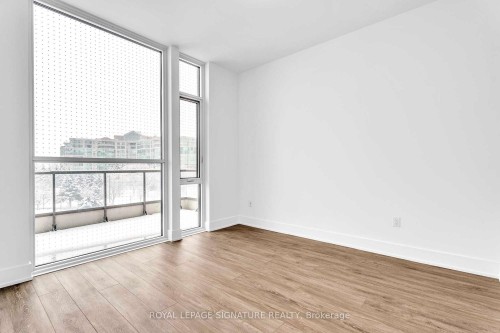 516-399 Royal Orchard Boulevard, Markham, ON - Indoor Photo Showing Other Room