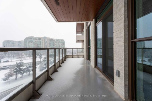 516-399 Royal Orchard Boulevard, Markham, ON - Outdoor With Exterior