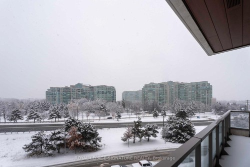 516-399 Royal Orchard Boulevard, Markham, ON - Outdoor With View