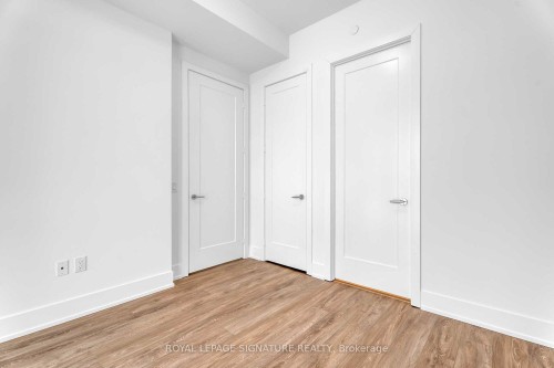 516-399 Royal Orchard Boulevard, Markham, ON - Indoor Photo Showing Other Room