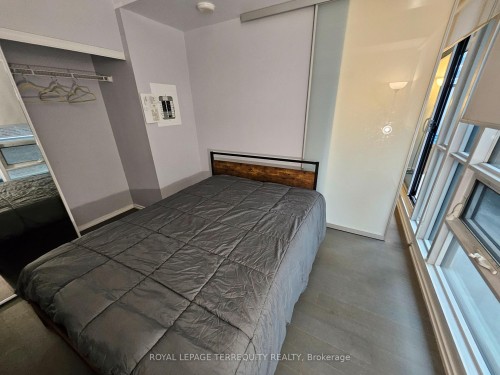 2410-70 Temperance Street, Toronto, ON - Indoor Photo Showing Bedroom