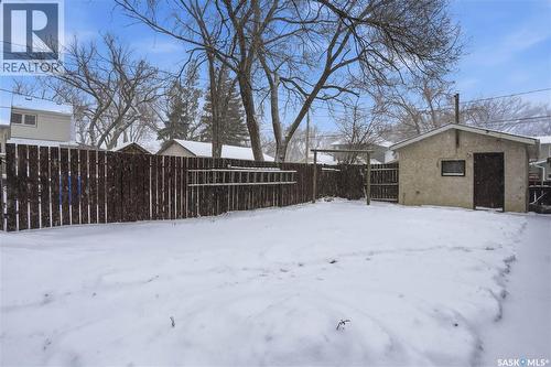 2221 Athol Street, Regina, SK - Outdoor