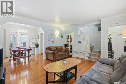2221 Athol Street, Regina, SK - Indoor Photo Showing Living Room