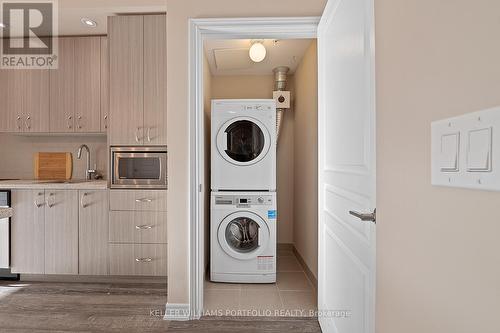 322 - 457 Plains Road E, Burlington, ON - Indoor Photo Showing Laundry Room