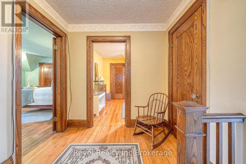 140 Vansittart Avenue, Woodstock (Woodstock - North), ON - Indoor Photo Showing Other Room