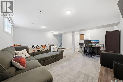 4018 Brighton Circle, Saskatoon, SK - Indoor