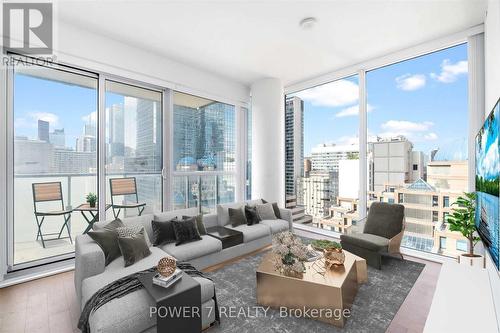 1203 - 15 Grenville Street, Toronto, ON - Indoor Photo Showing Living Room
