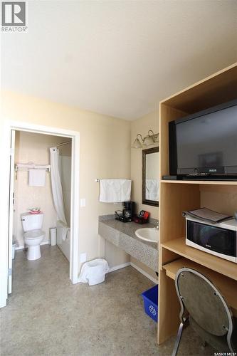 90 3Rd Avenue W, Shaunavon, SK 