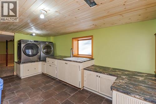 794 Winnipeg Street, Prince George, BC - Indoor Photo Showing Laundry Room